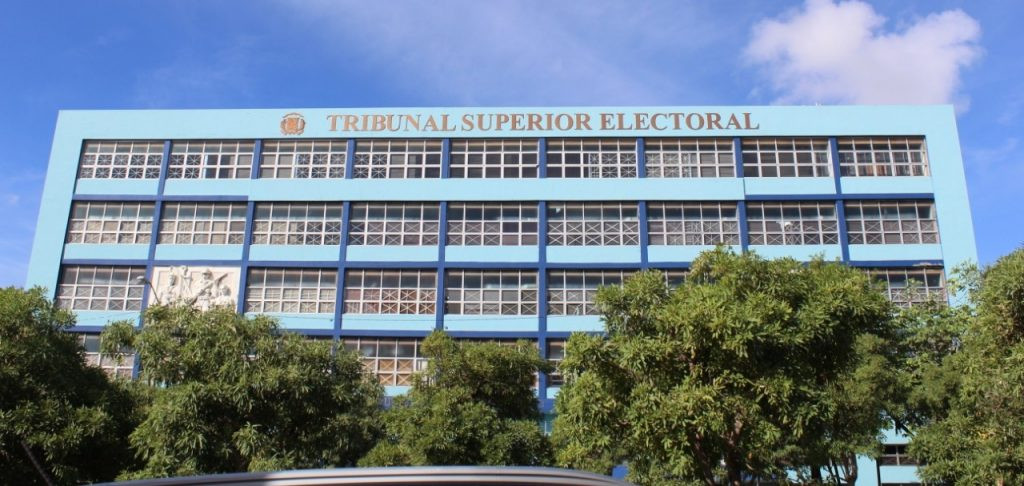 FACHADA 1