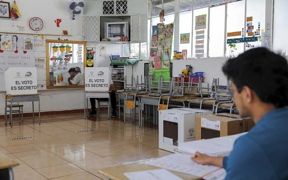 Referendum constitucional ecuador 3 0602023