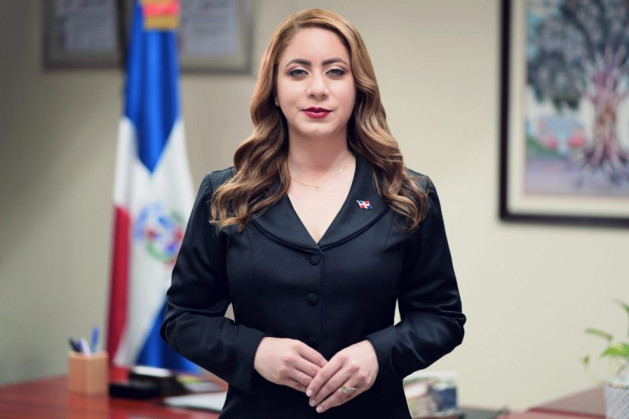 Gloria Reyes Directora Progresando con Solidaridad scaled e1601988438326