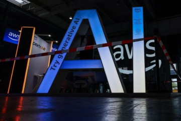 Copia de Post de Instagram Feliz Cumpleanos Sencillo Minimalista Azul 1000 x 500 px 2026 01 04T100331