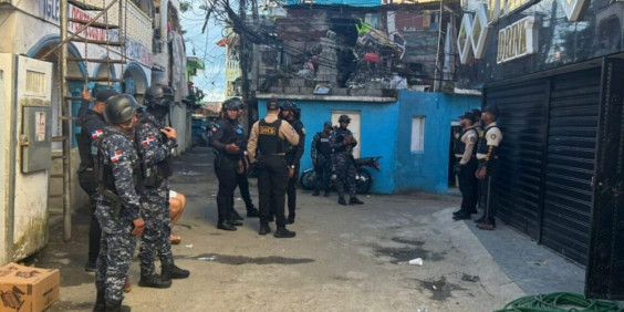 Copia de Post de Instagram Feliz Cumpleanos Sencillo Minimalista Azul 1000 x 500 px 2026 01 04T123126